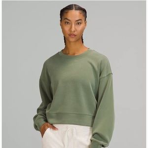 Lululemon cropped sweatshirt
